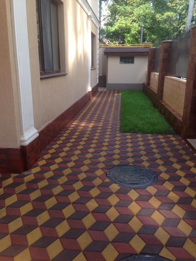 Chiernomorskie Apartamenty Odessa Buitenkant foto