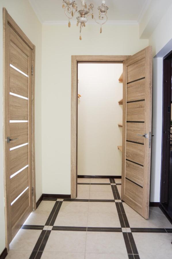 Chiernomorskie Apartamenty Odessa Buitenkant foto